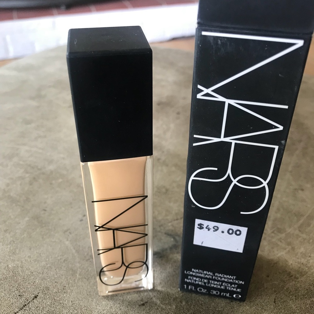 NEW! NARS RADIANT FOUNDATION “MED 03 STROMBOLI”